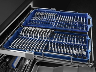 FlexiDuo — корзина для столовых приборов в посудомоечных машинах Smeg