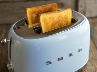 Функционал тостеров Smeg – обзор моделей на два и четыре ломтика