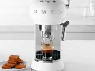 Готовим ароматный кофе с функциональной техникой SMEG