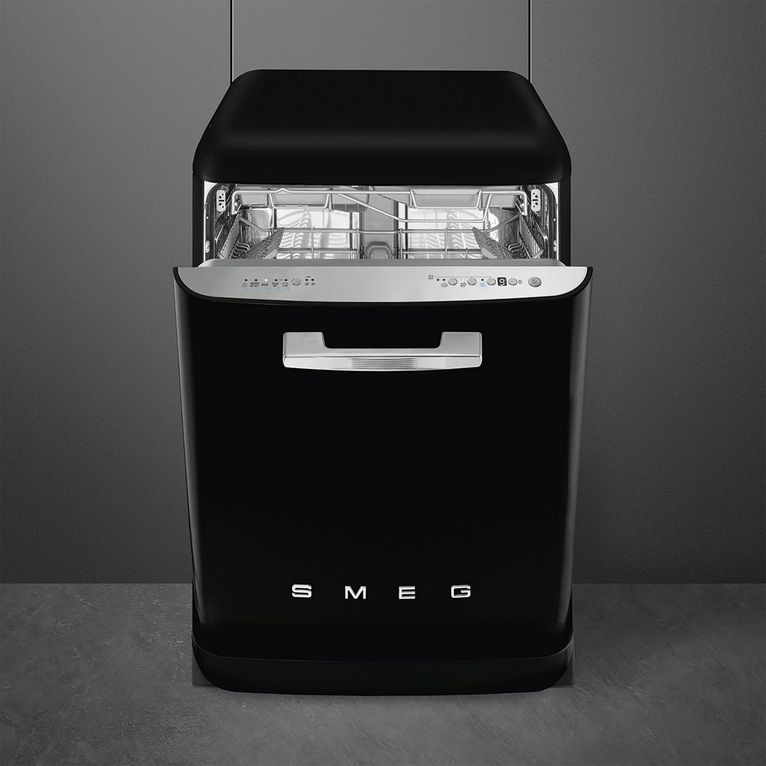 Купить отдельную посудомоечную машину. Посудомоечная машина Smeg 45 см. Посудомоечная машина Smeg LVFABCR. Smeg посудомоечная машина отдельностоящая. Smeg посудомоечная машина Dishwasher.
